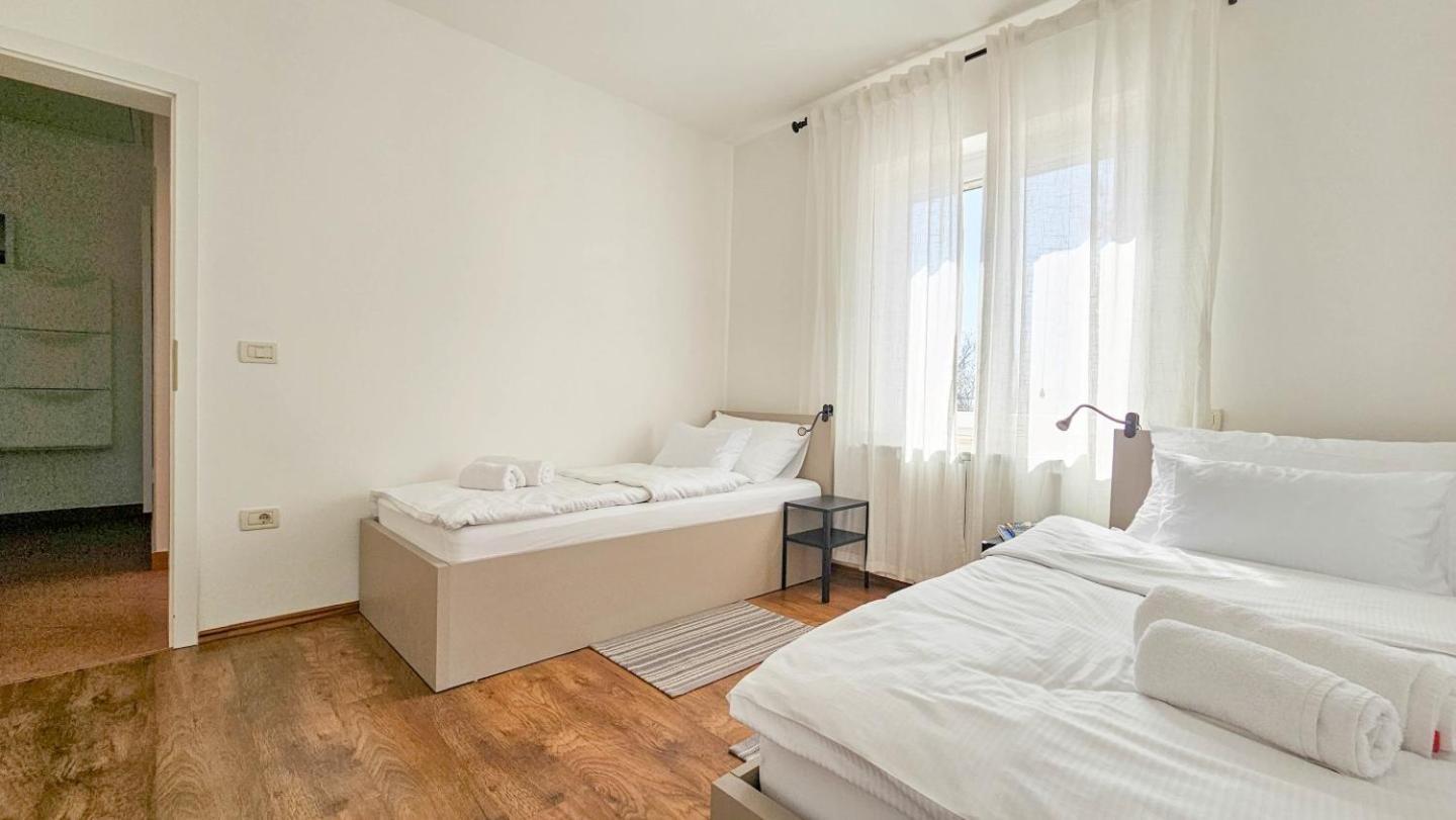 Villa Casa Lutoma Kmeti Esterno foto