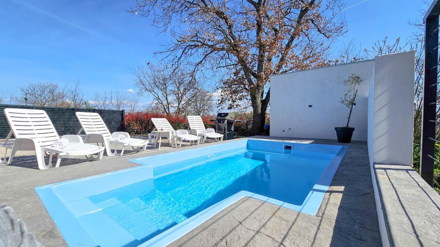 Villa Casa Lutoma Kmeti Esterno foto
