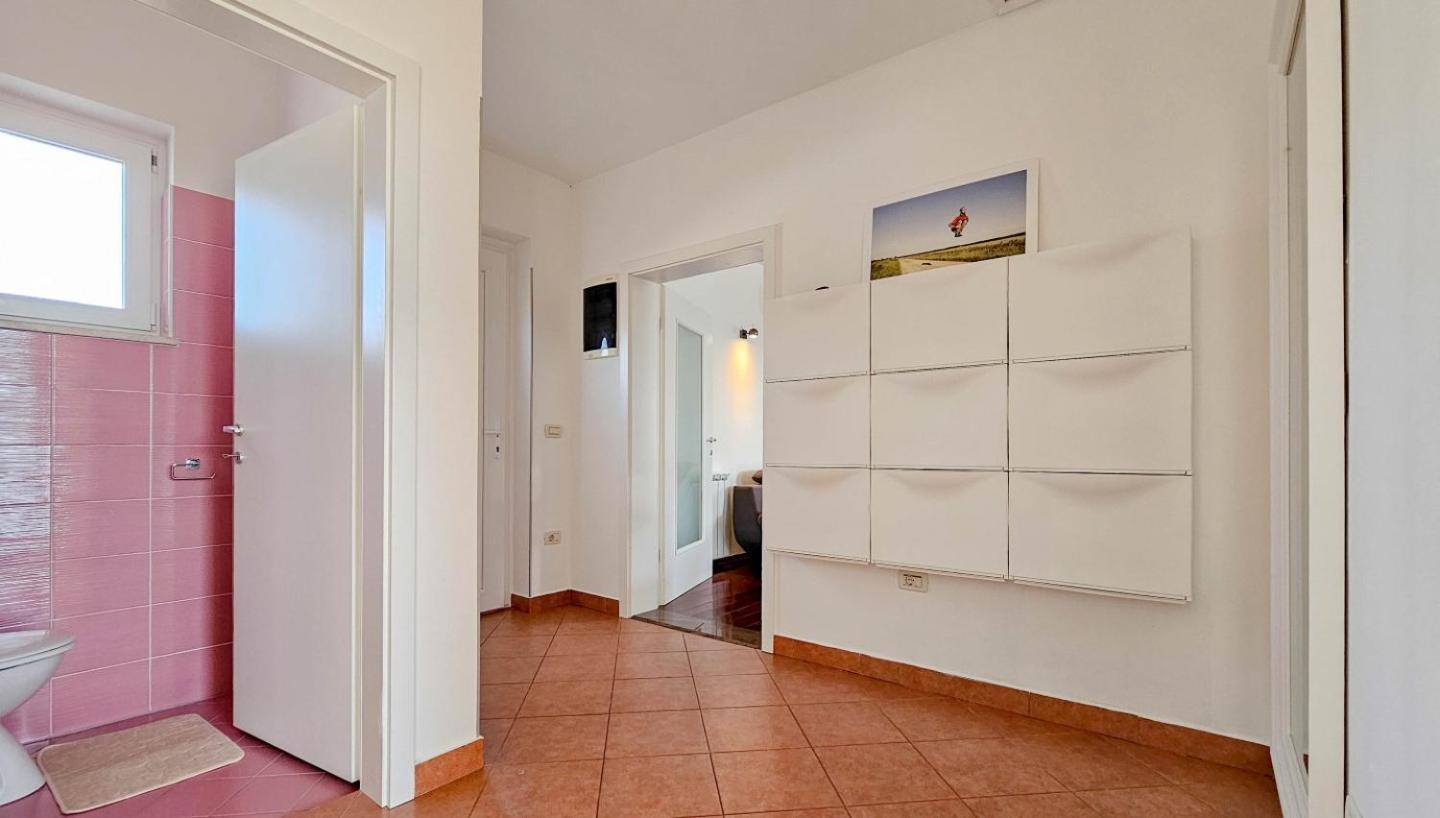 Villa Casa Lutoma Kmeti Esterno foto