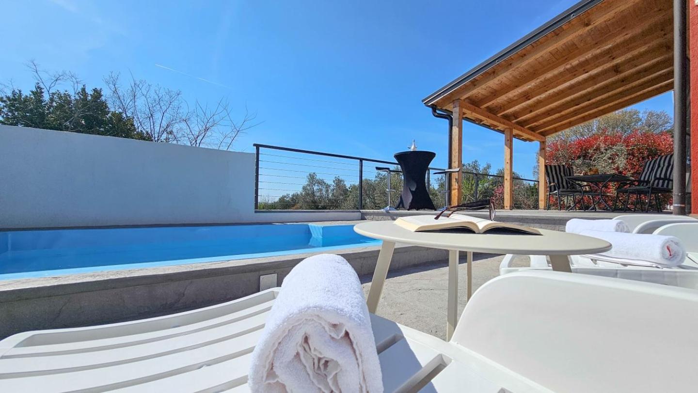 Villa Casa Lutoma Kmeti Esterno foto